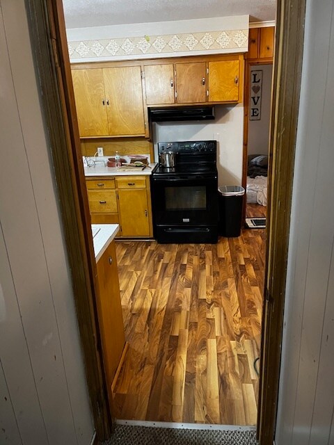 Photo - Claremont Block Apartments/Commercials Unit 111