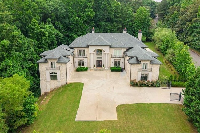 Building Photo - 5965 Riverside Dr
