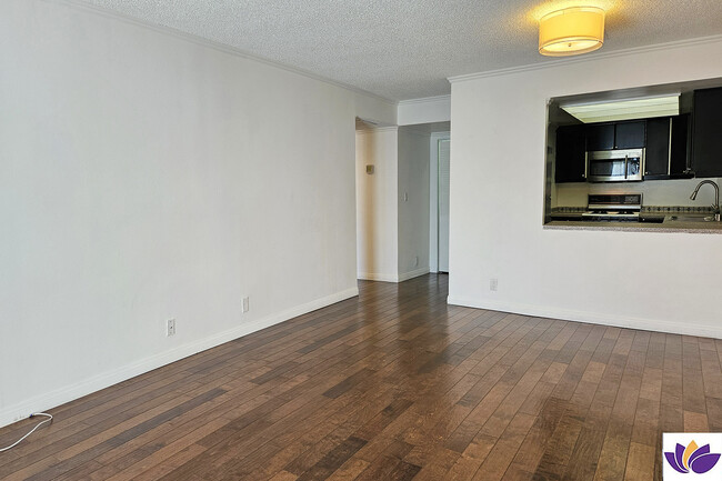 Photo - 618 N Howard St Unit 241