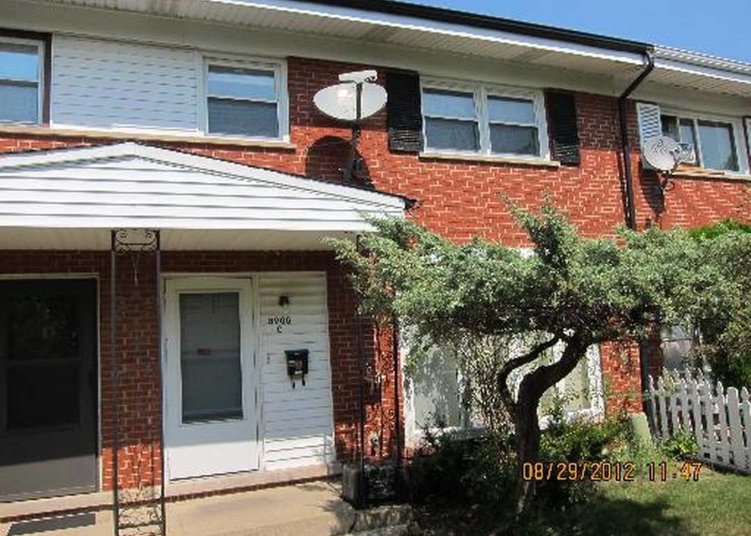 Photo - 8900 Robin Dr