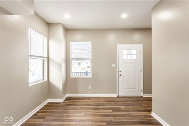 Photo - 2015 Southeastern Ave Unit 2015