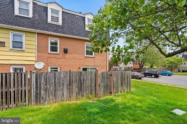 Photo - 81 Watkins Park Dr