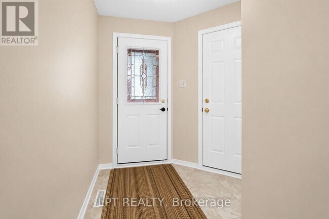 Photo - 84 Newborough Crescent