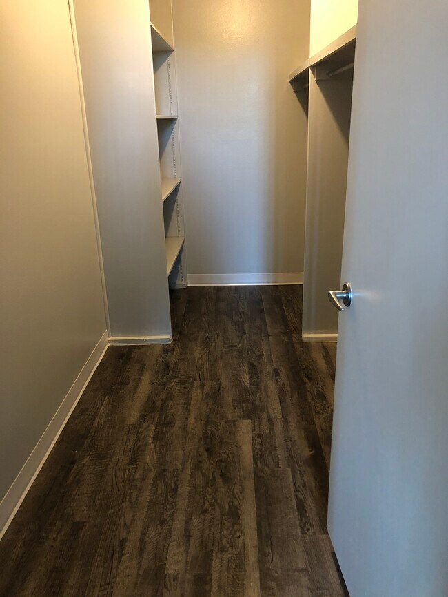 Serenity Towers on the St. Johns Apartments Sanford, FL