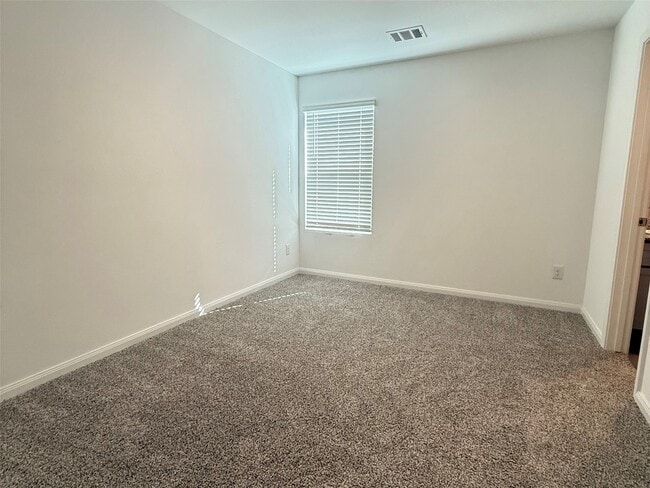 Photo - 16770 N Marie Vlg Dr