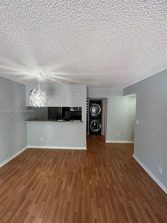 Photo - 11232 SW 12th St Unidad 201