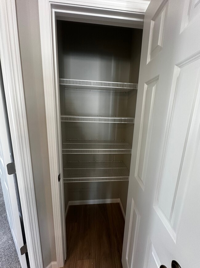 Photo - 6710 Meadow View Dr S