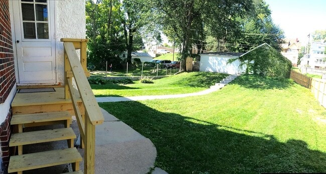 Photo - 124 N 38th St Townhome