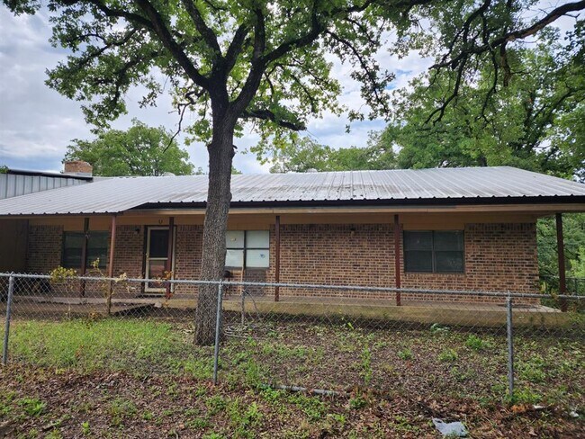 Photo - 19219 Hogeye Rd