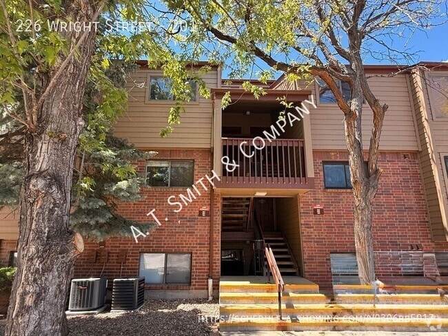 Building Photo - 226 Wright St Rental