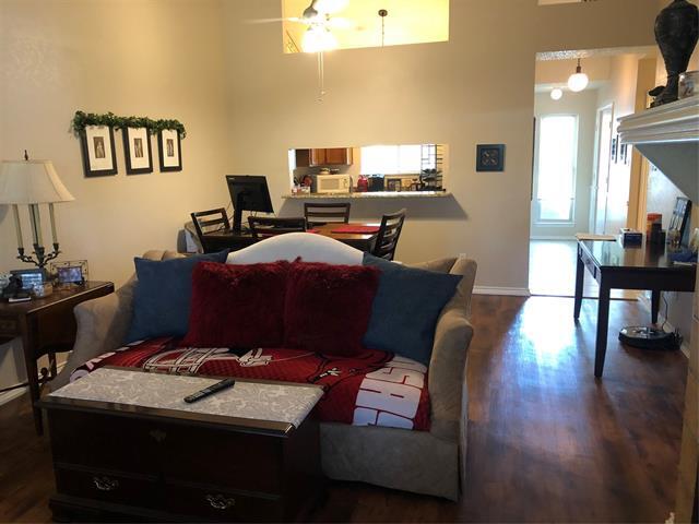 Photo - 808 Rock Creek Dr