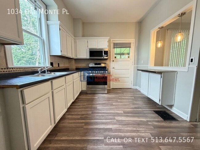 Photo - 1034 Del Monte Pl