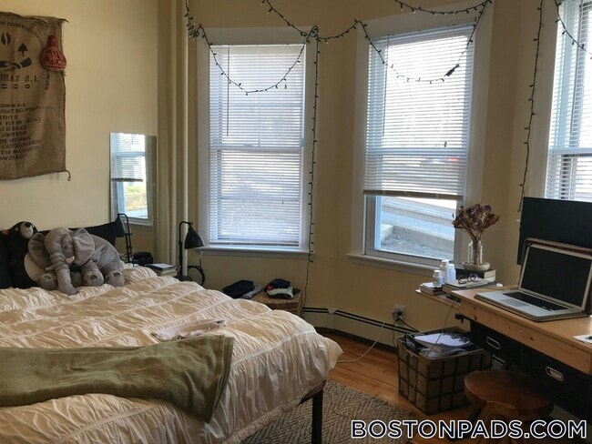 Photo - 27-29 Cameron Ave. Unit 1