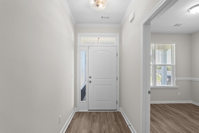 Photo - 8132-8132 Snelling Dr