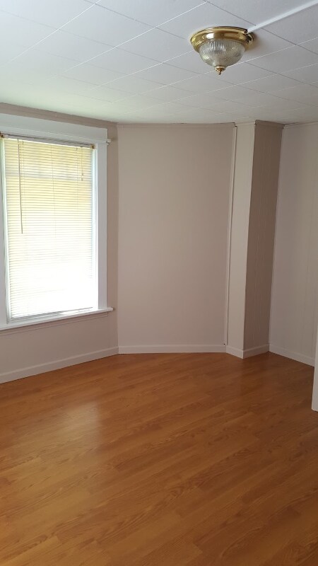 Photo - 421 Red Lake Blvd