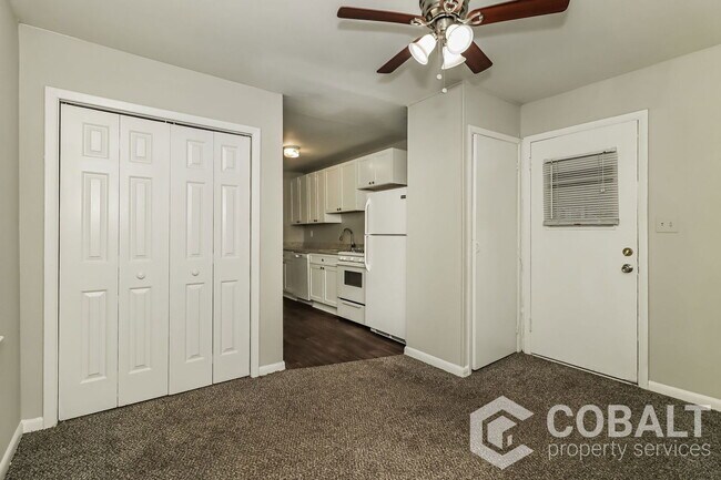 Photo - 1992 Woodland Hills Ave NW Unidad 2