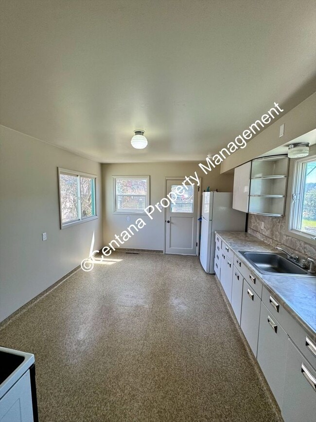 Photo - One bed One bathroom on the flats