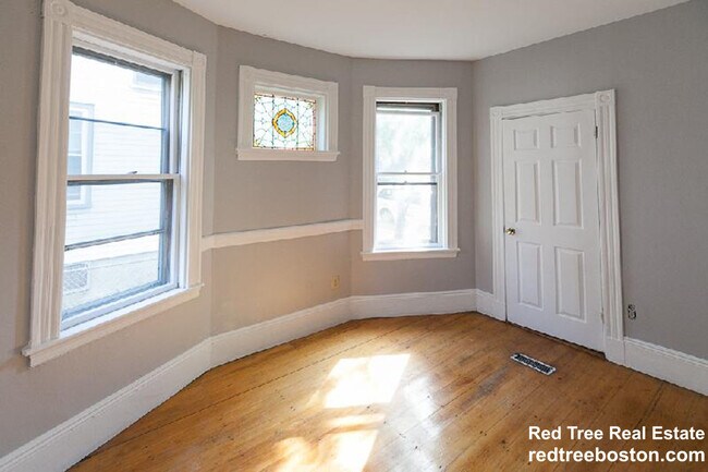 Photo - 47 Cornwall St Unit 1