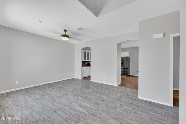 Photo - 14378 N Cave Dr