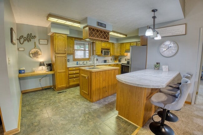 Photo - Monthly Waterfront Cabin with Slip Unit Lakeside Cabin