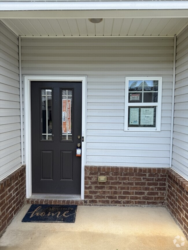 Building Photo - Three Bedroom 2.5 Bath Townhome in Calera, AL