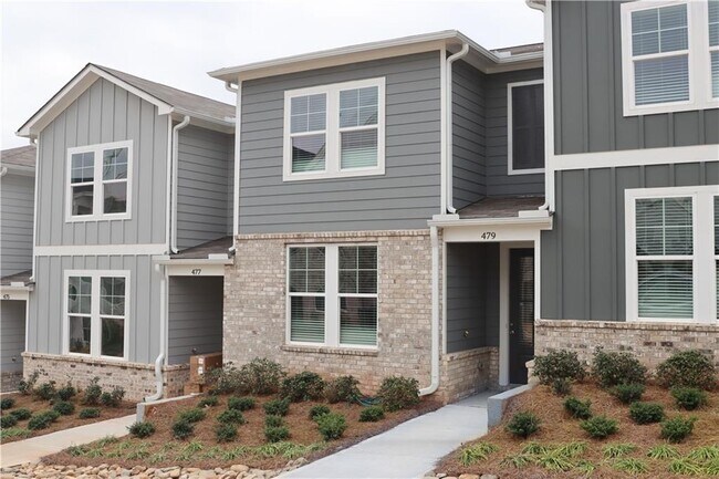 Photo - 479 Crown Dr