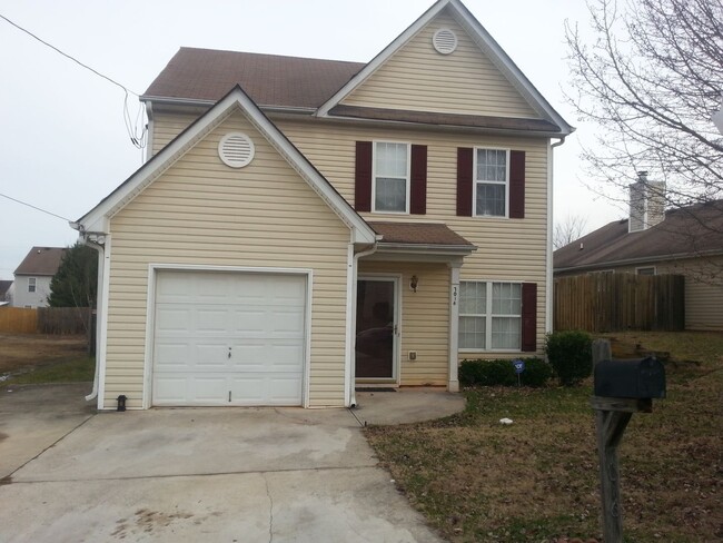 AWESOME 2 STORY WITH 3 BEDROOMS/2 BATHS! M... - AWESOME 2 STORY WITH 3 BEDROOMS/2 BATHS! M... House