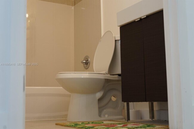 Photo - 1450 NE 147th St