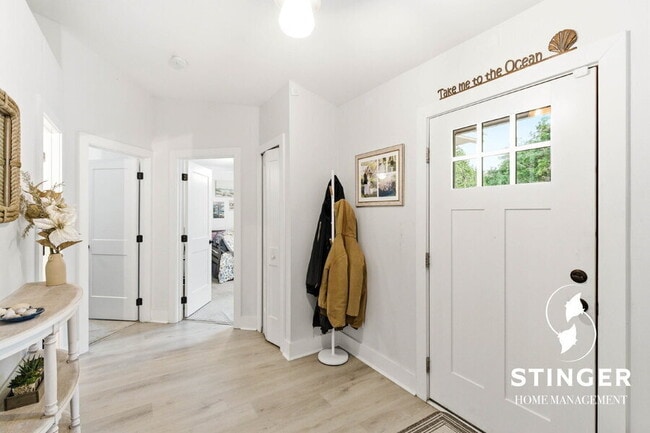 Photo - 40 Canopy Ln