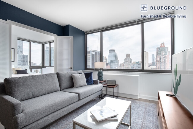 Building Photo - 500 W 56th St Rental