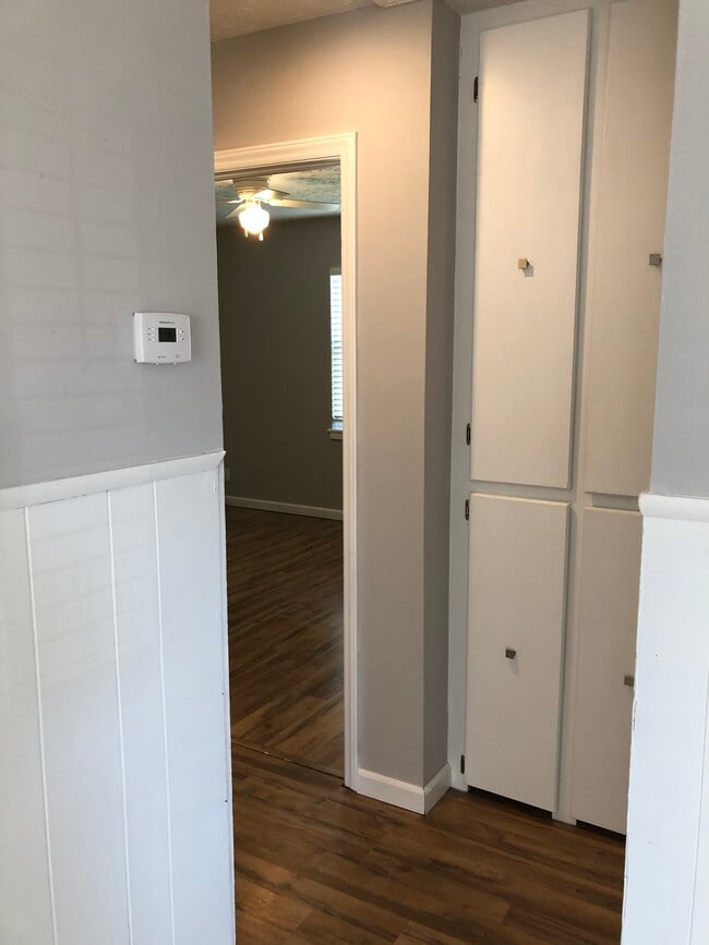 Photo - 907 N Osage Ave