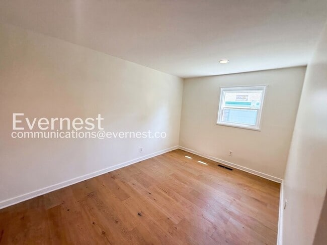 Photo - 4729 Avenue N