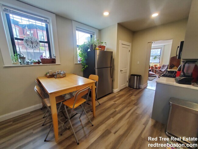 Photo - 1914 Beacon St Unidad 1