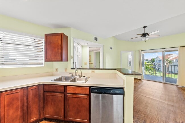 Photo - 1951 Island Club Dr Unit # 3-43