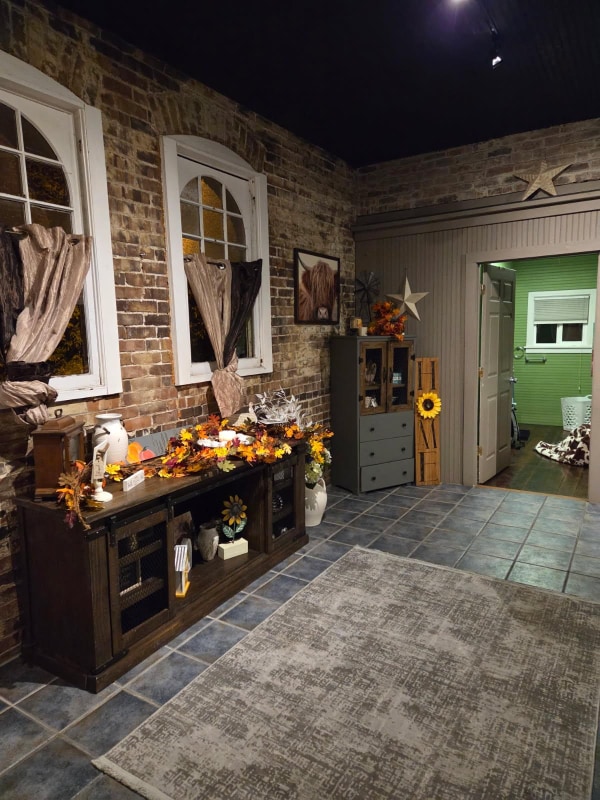 Photo - 415 N Gilbert St