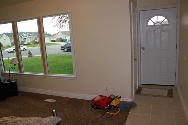 Photo - 542 W 700 N St