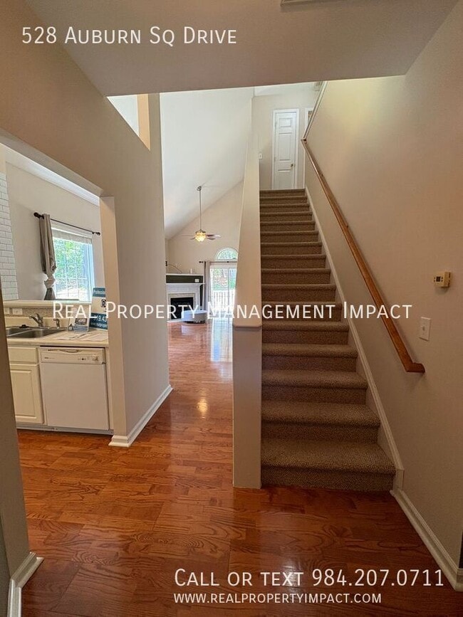 Photo - 528 Auburn Square Dr