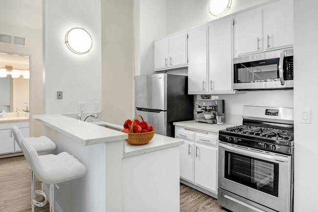 Building Photo - Park Dickens Rental