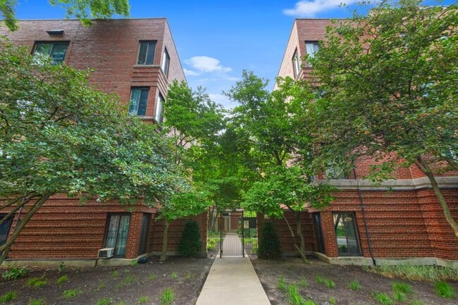 Building Photo - 1 bedroom in Chicago IL 60626 Unit 3D Rental