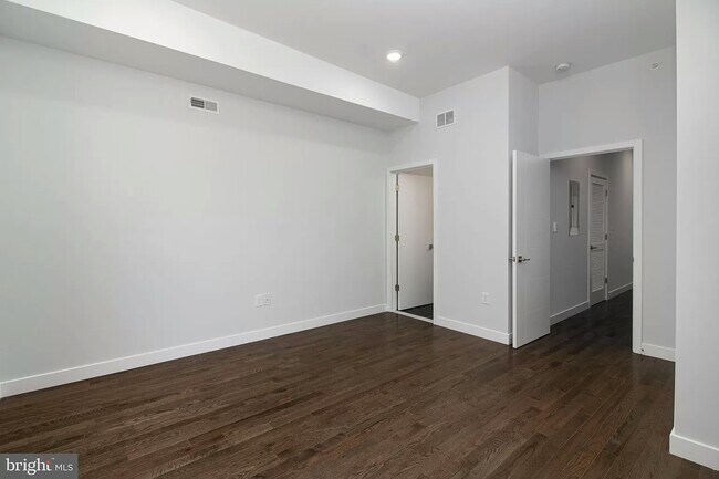 Photo - 2016 N Franklin St