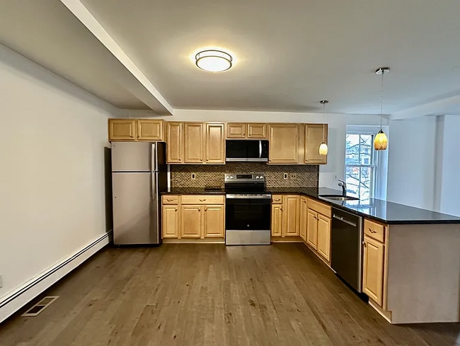 Photo - 420 W Chestnut St Unit 2B