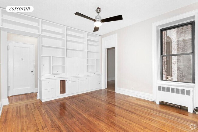 Building Photo - 250 Riverside Dr Rental