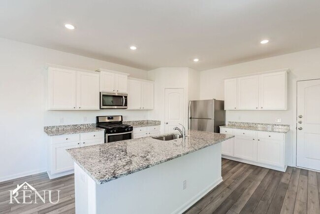 Photo - 10819 Juliette Pass