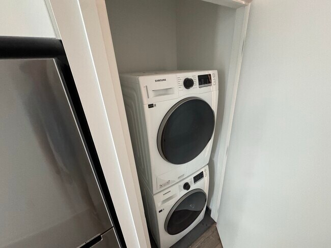 Photo - 322-223 Princess St - 1 Bed 1 Bath Condo F... Unit 322