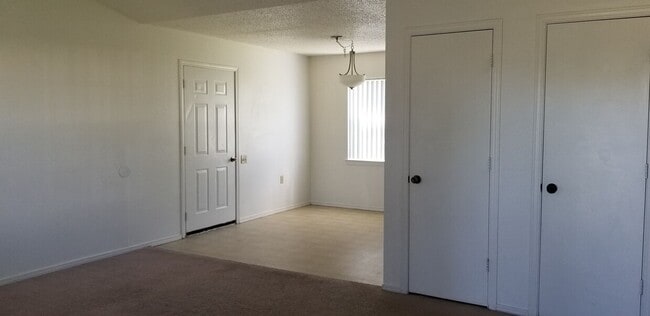 Photo - Cottonwood Estates Apartments