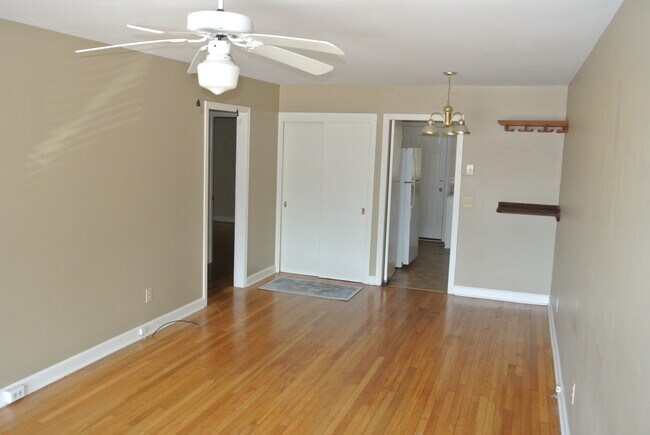 503 E Glenn Ave