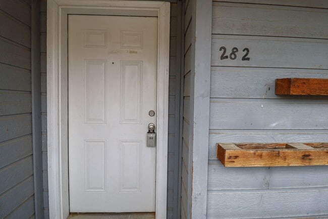 Photo - 2 Bed | 1 Bath | South Tulsa