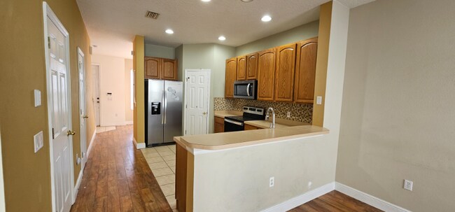 Photo - 8743 Abbey Ln