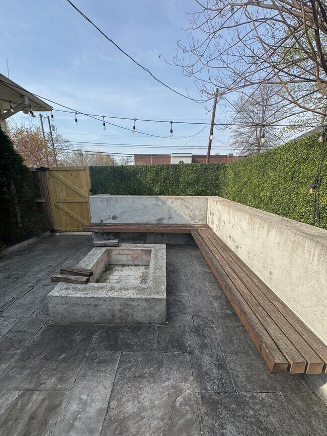 Photo - 3 bed, 2.5 bath home with spacious layout and oversized den/bonus room. Features include a fully ...