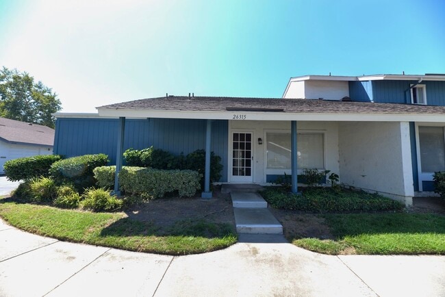 Building Photo - Recently upgraded single level 3 bedroom/ 2bath in the San Juan Village Community!